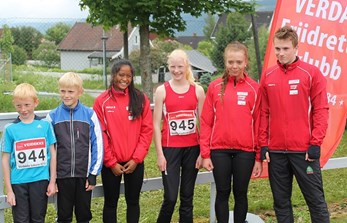 SKOGSLØPET MOSVIKSENDEREN RUNDT LØRDAG 19. SEPTEMBER 2015